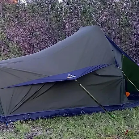 Einfachlosmachen-zeltpunkt Κάμπινγκ *